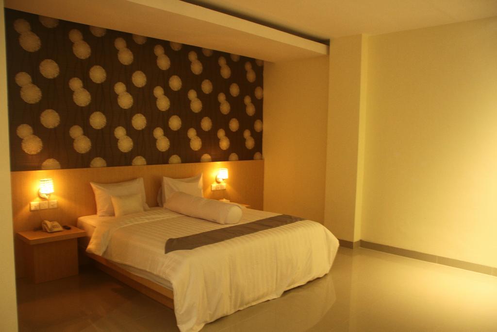 Kaliban Hotel Batam Exterior foto