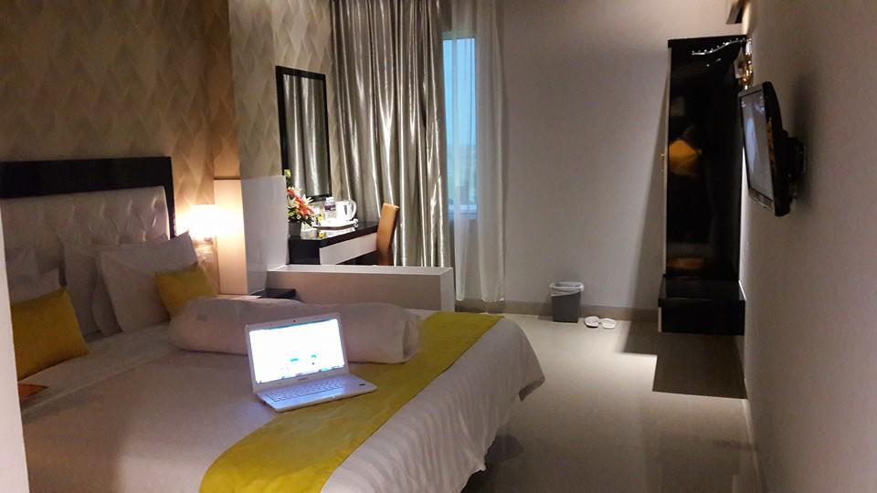 Kaliban Hotel Batam Exterior foto