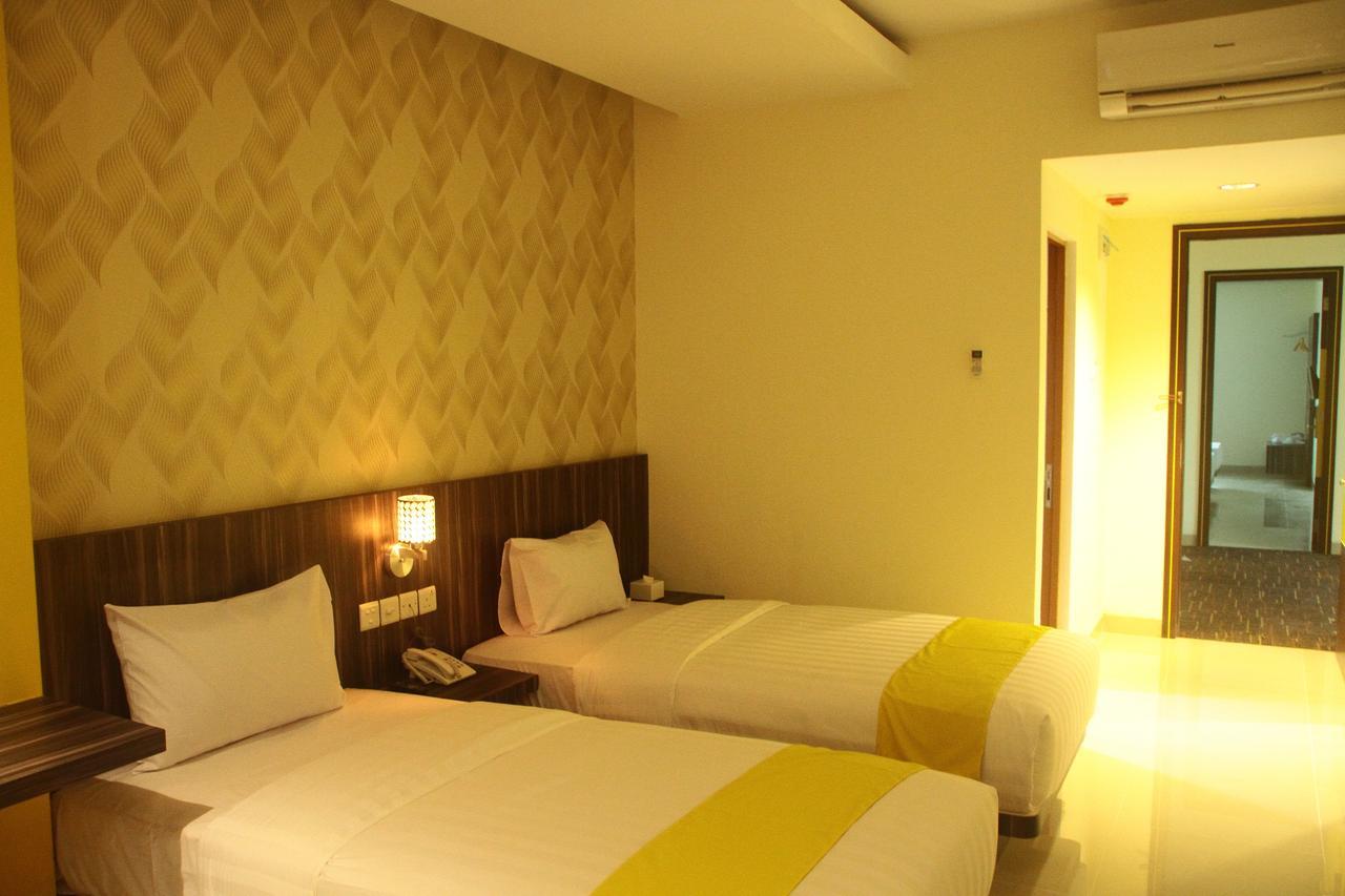 Kaliban Hotel Batam Habitación foto