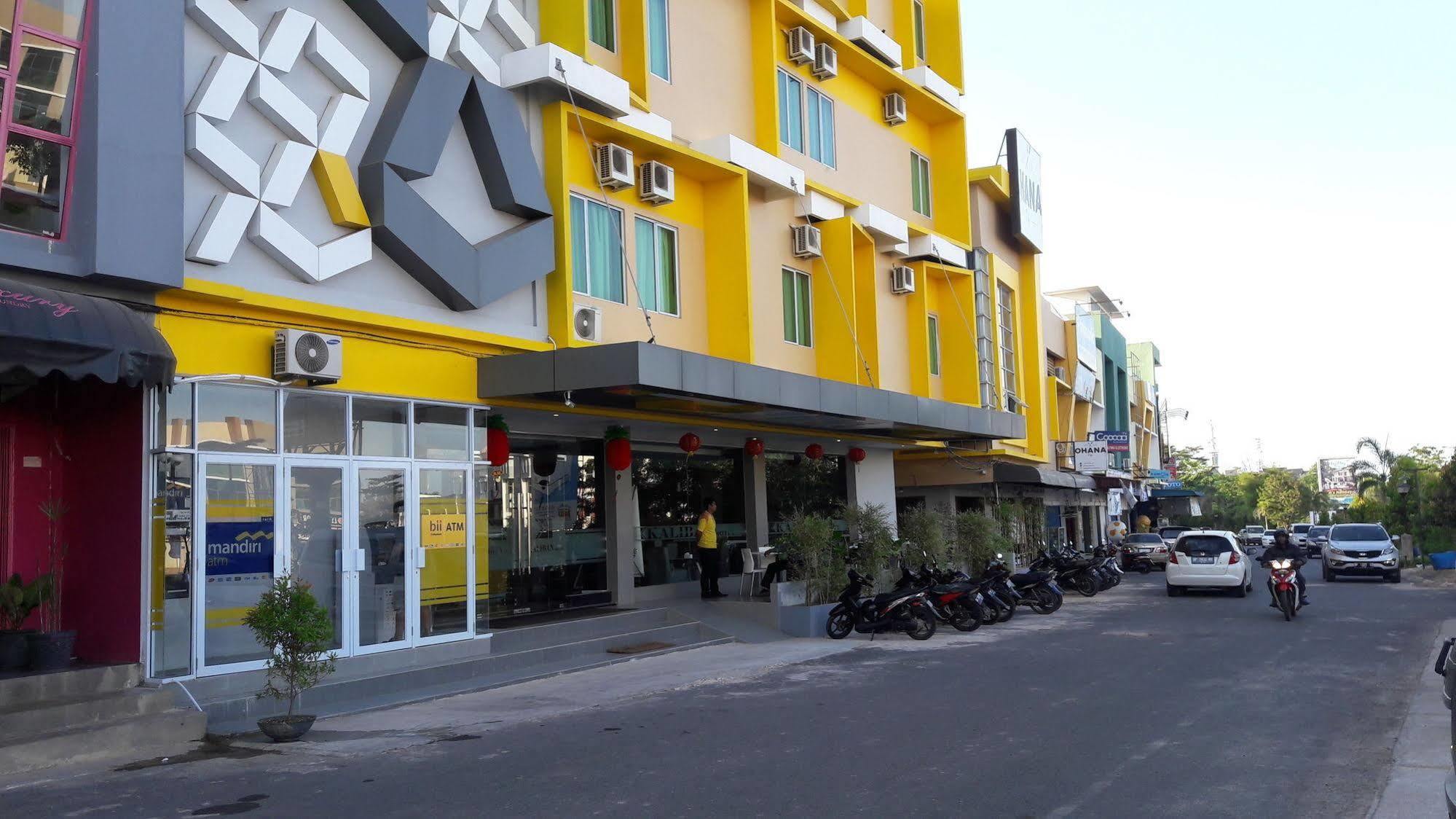 Kaliban Hotel Batam Exterior foto